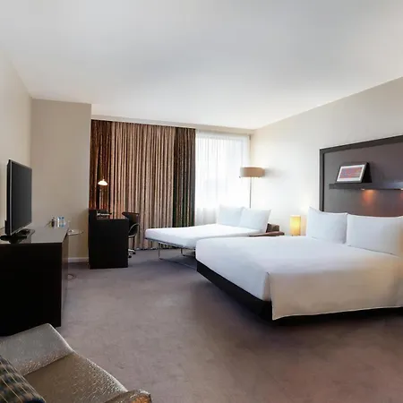 Hilton London Canary Wharf-2